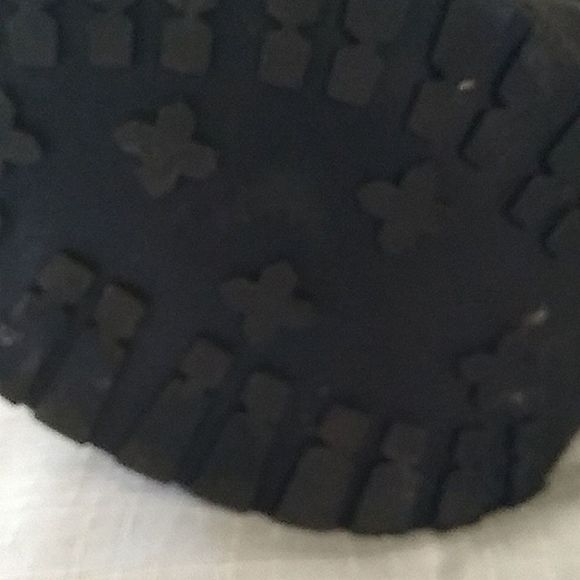 Candies size 10 heel faux leather lambswool on top short boots - Picture 5 of 8